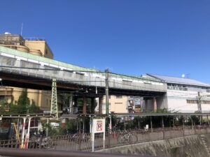 Zushi-Hayama-station-connection